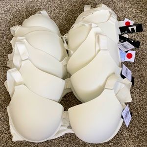 NWT White Front Snap Closure Push Up Bra